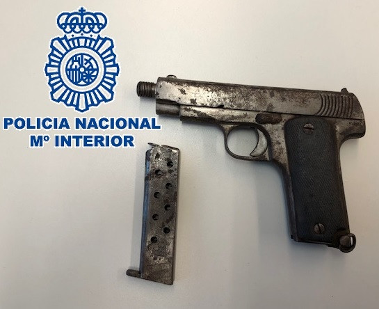 Arma intervenida por la Policía Nacional