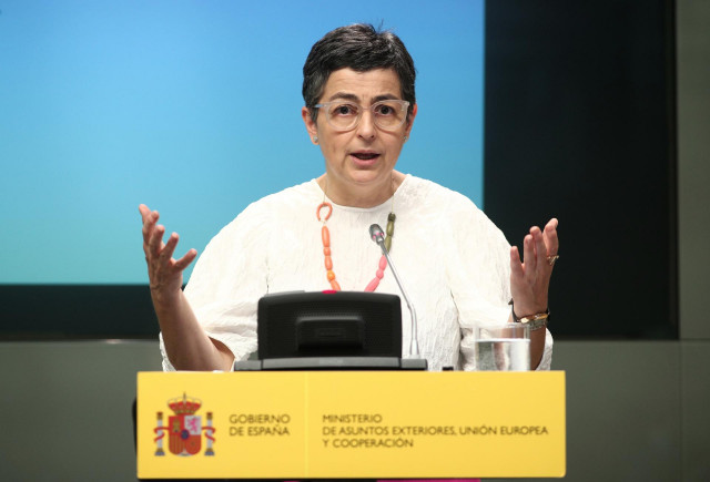 La ministra de Asuntos Exteriores, Unión Europea y Cooperación, Arancha González Laya, interviene durante su reunión con su homólogo polaco Jacek Czaputowicz, en el Palacio de Viana. Calle Duque de Rivas, 1, Madrid, (España), a 10 de julio de 2020.