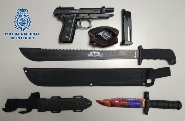 Armas decomisadas al 'capítulo' de los DDP de Torrejón de Ardoz