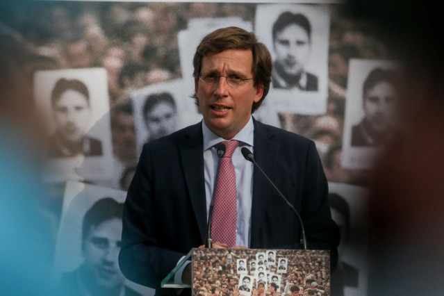 El alcalde de Madrid, José Luis Martínez-Almeida, interviene en el acto de la Fundación Miguel Ángel Blanco en homenaje al edil de Ermua en el 23º aniversario de su asesinato por ETA, en Madrid (España) a 13 de julio de 2020.