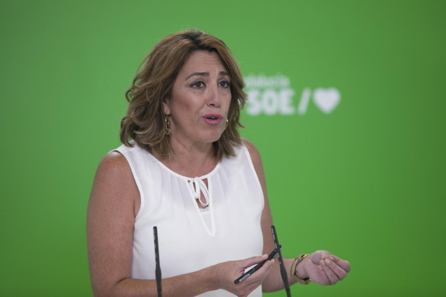 La secretaria del PSOE-A, Susana Díaz, atiende a los medios antes de mantener una reunión con los alcaldes de Huelva; Jaén; y Sevilla, En Sevilla (Andalucía, España), a 16 de junio de 2020.