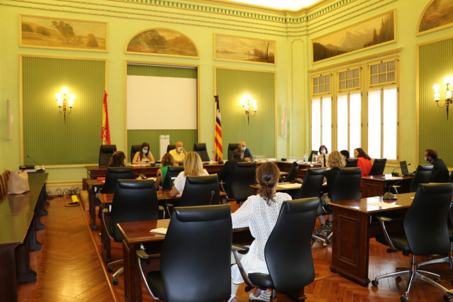 Comisión de Asuntos Sociales, Derechos Humanos y Deportes, en el Parlament.