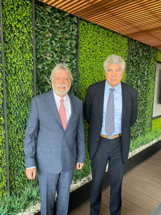 Los hermanos mexicanos Amodio, nuevo primer accionista de OHL