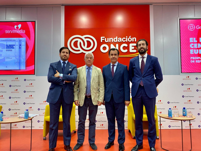 El senador del PP Fernando Martínez-Maillo, en el acto en Madrid donde se ha anunciado su incorporación al bufete de abogados Fuster-Fabra, junto a los socios del despacho Juan Ignacio Fuster-Fabra, José María Fuster-Fabra y José Carlos Velasco.