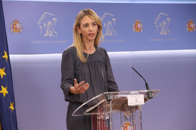 La portavoz del Grupo Parlamentario Popular en el Congreso de los Diputados, Cayetana Álvarez de Toledo en rueda de prensa tras la Junta de Portavoces del Congreso de los Diputados, en Madrid (España), a 10 de marzo de 2020.