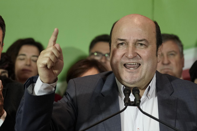 El presidente del EBB del PNV, Andoni Ortuzar durante una intervención en la sede del PNV en Bilbao