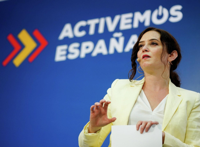 La presidenta de la Comunidad de Madrid, Isabel Díaz Ayuso, participa, junto al alcalde de la capital, José Luis Martínez-Almeida, en los cursos de verano de la Universidad Complutense de Madrid.