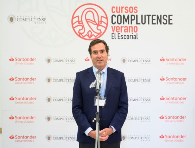 El presidente de CEOE, Antonio Garamendi