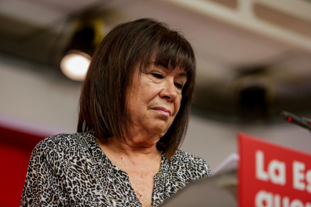 La presidenta del PSOE, Cristina Narbona, a su llegada a la rueda de prensa posterior a la reunión de la Comisión Ejecutiva Federal del PSOE celebrada esta mañana en la sede de la calle Ferraz, en Madrid (España), a 2 de marzo de 2020.