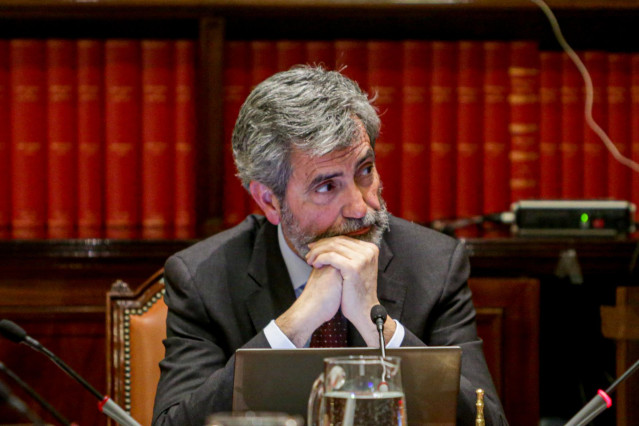 El presidente del Consejo General del Poder Judicial y del Tribunal Supremo (CGPJ), Carlos Lesmes, preside el pleno del CGPJ que se pronunciará sobre la propuesta de nombramiento de la exministra de Justicia Dolores Delgado para el cargo de fiscal general