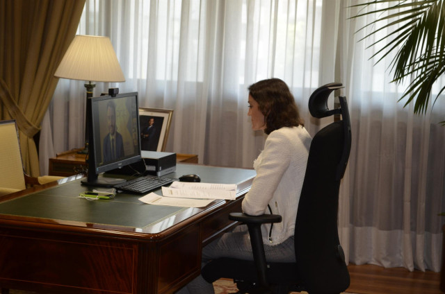 La ministra de Industria, Comercio y Turismo, Reyes Maroto, durante su participación de forma telemática en 'Invest in Cities'.