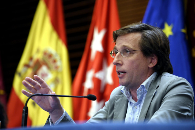 El alcalde de Madrid, José Luis Martínez-Almeida, ofrece una rueda de prensa para informar de los acuerdos adoptados en la reunión de la Junta de Gobierno de la ciudad de Madrid, en el Ayuntamiento de Madrid (España), a 29 de julio de 2020.