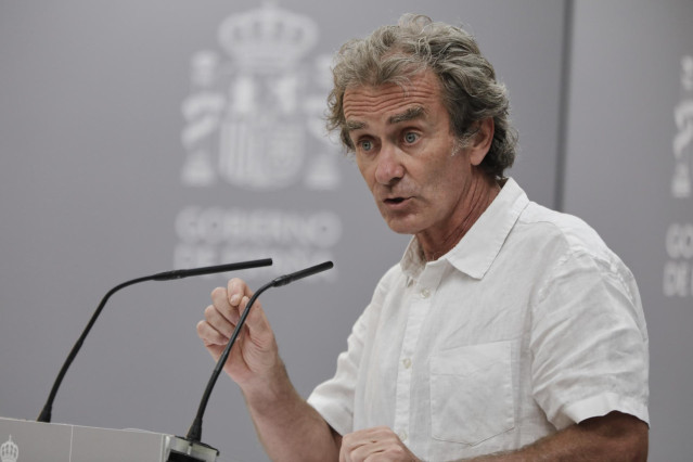 El director del Centro de Coordinación de Alertas y Emergencias Sanitarias (CCAES), Fernando Simón, durante una rueda de prensa para informar de la evolución de la COVID-19, en el Ministerio de Sanidad, en Madrid (España), a 27 de julio de 2020.