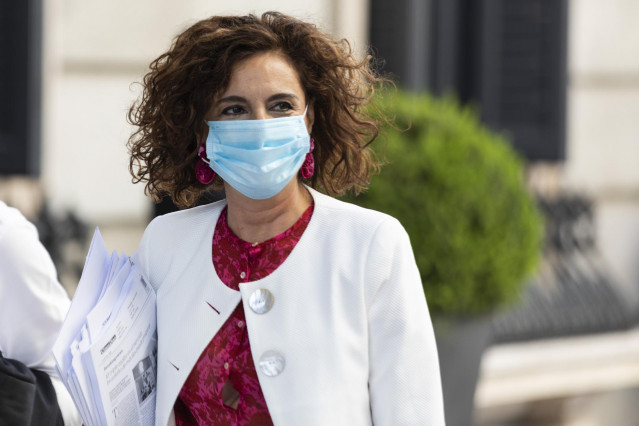 La ministra Portavoz y de Hacienda, María Jesús Montero a su llegada una sesión plenaria en el Congreso, en Madrid (España).