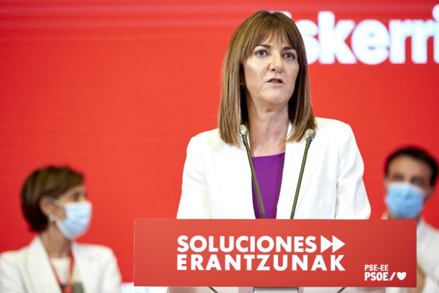 La candidata a lehendakari por el PSE-EE, Idoia Mendia
