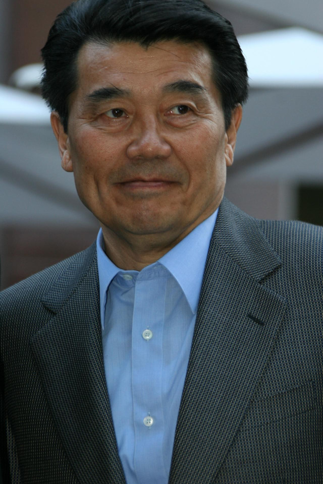 Akezhan Kazhegeldin