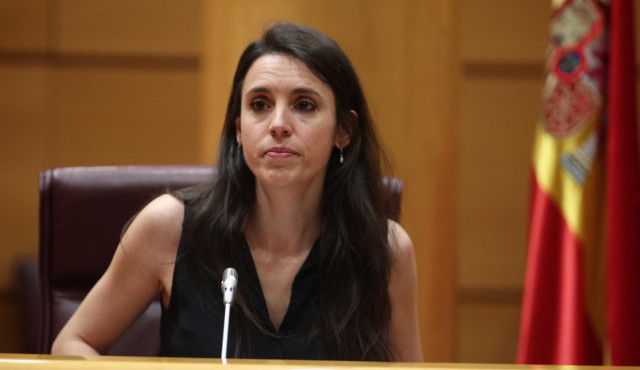 La ministra de Igualdad, Irene Montero, interviene en la comparecencia en Comisión de su departamento, en Madrid (España), a 25 de junio de 2020.