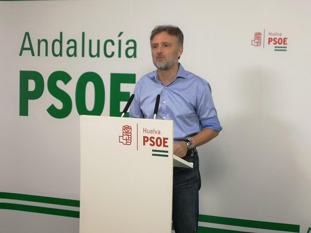 José Fiscal, en rueda de prensa en Huelva.