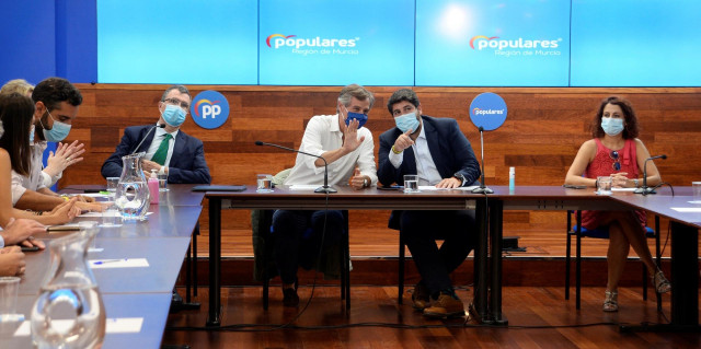 Jornadas de alcaldes PP celebrada en Murcia. Asiste el alcalde de Murcia, José Ballesta; el vicesecretario de Política Territorial del PP, Antonio González Terol; y el presidente de la Comunidad, Fernando López Miras