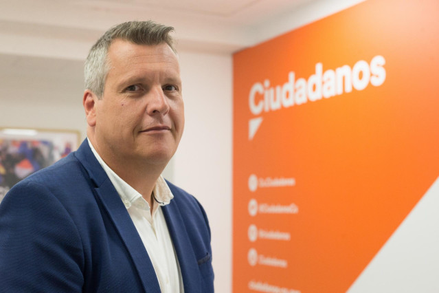 El Vicesecretario General de Ciudadanos, Carlos Cuadrado, posa durante una entrevista con Europa Press en la sede del partido, en Madrid (España) a 4 de agosto de 2020.