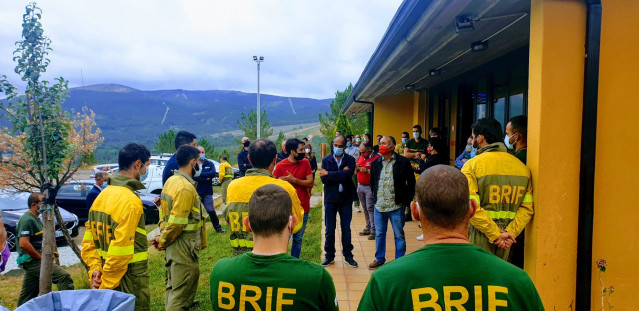Pepe Álvarez (UGT) visita una base de las BRIF en Ourense