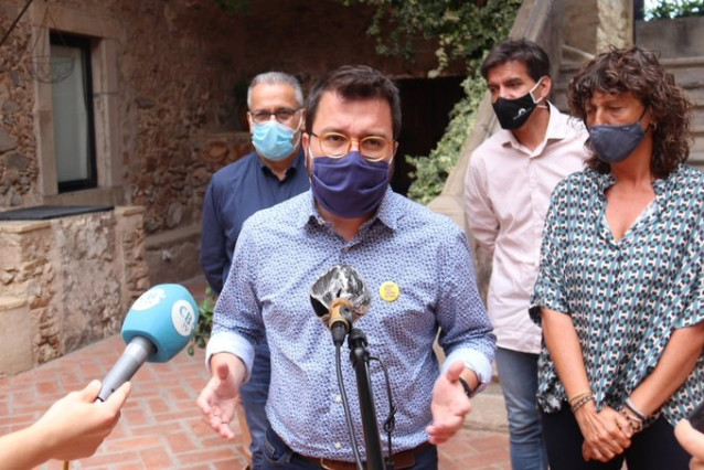 El vicepresidente de la Generalitat, Pere Aragonès; alcalde de Palafrugell, Jordi Piferrer; consellera de Agricultura, Teresa Jordà, y el presidente de ERC en el Parlament, Sergi Sabrià, visitan Palafrugell