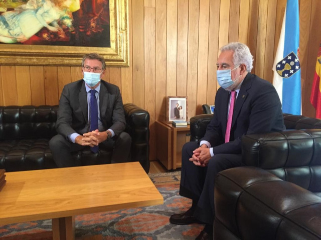 Feijóo se reúne con Santalices, que le traslada que será el único candidato en la sesión de investidura.