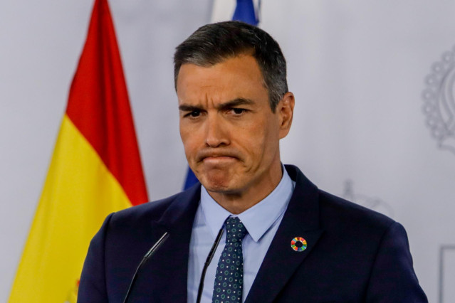 El presidente del Gobierno, Pedro Sánchez, ofrece una rueda de prensa al término de la primera reunión del Consejo de Ministros en Moncloa tras el periodo estival en la que informa sobre la actualidad del Covid-19 en España, en Madrid (España), a 25 de ag