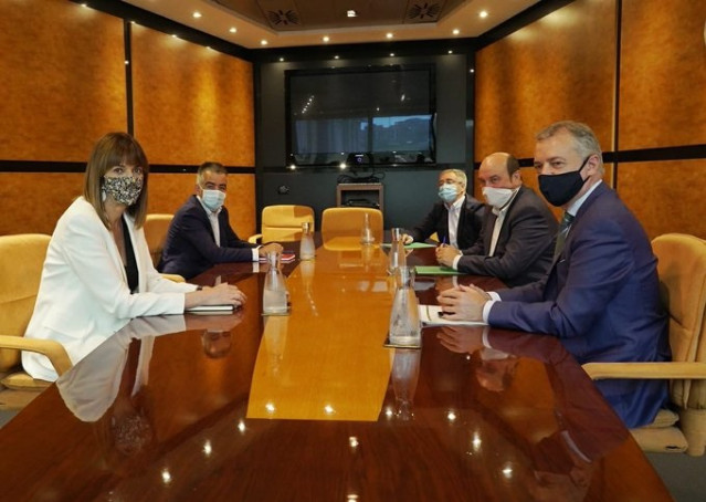 Reunión entre PNV y PSE