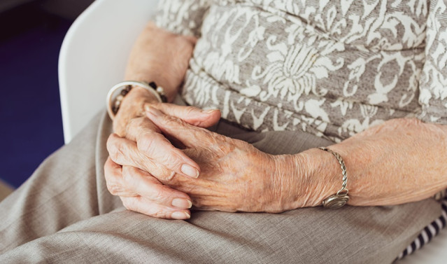 Una persona anciana