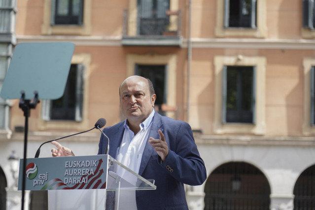 El presidente del EBB del PNV, Andoni Ortuzar, durante su intervención en el acto por el 124 aniversario de la fundación del PNV en el Día de San Ignacio.