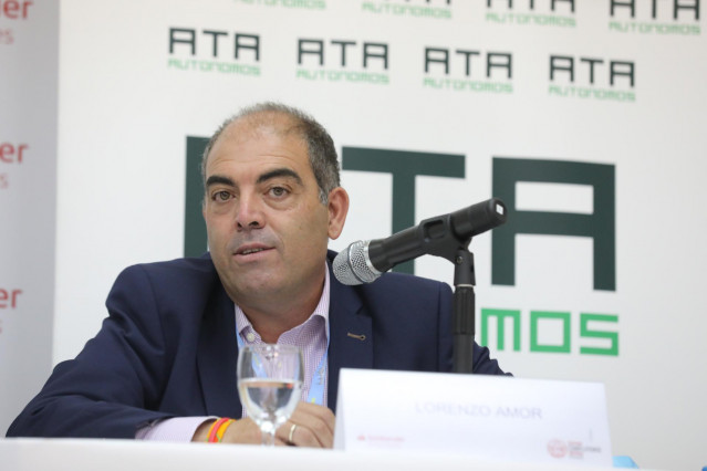 El presidente de ATA, Lorenzo Amor, durante la quinta jornada de la XXXIII Edición de los Cursos de Verano en San Lorenzo de El Escorial