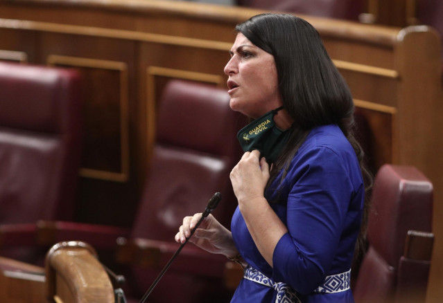 La secretaria general del grupo parlamentario VOX, Macarena Olona, interviene durante una sesión plenaria en el Congreso de los Diputados, en Madrid (España) a 9 de septiembre de 2020. Se trata de un pleno celebrado tras la primera sesión de control al Go