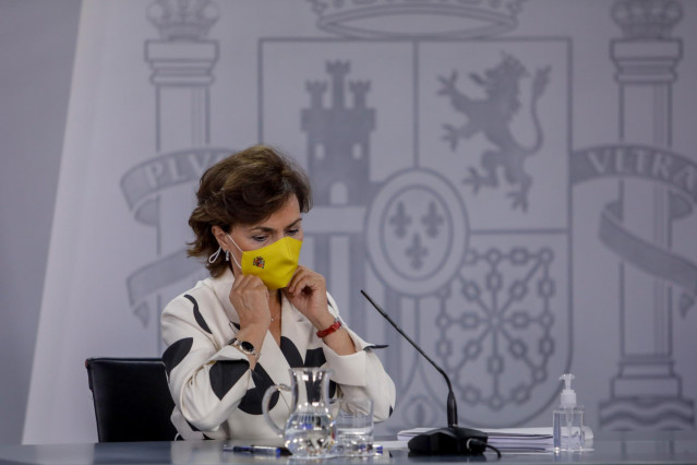 La vicepresidenta primera del Gobierno, Carmen Calvo, tras su comparecencia en rueda de prensa posterior al Consejo de Ministros celebrado en Moncloa, en Madrid (España), a 15 de septiembre de 2020.