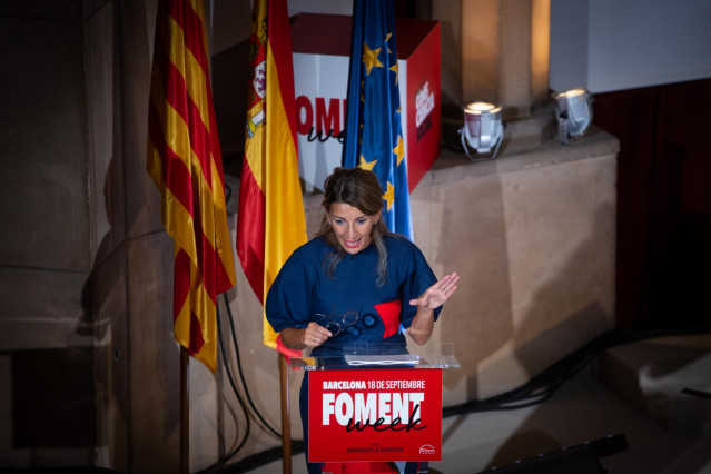 La ministra de Trabajo, Yolanda Díaz, interviene durante la apertura del Foro empresarial 'Mirando a Europa'. En Barcelona, Catalunya, (España), a 18 de septiembre de 2020.