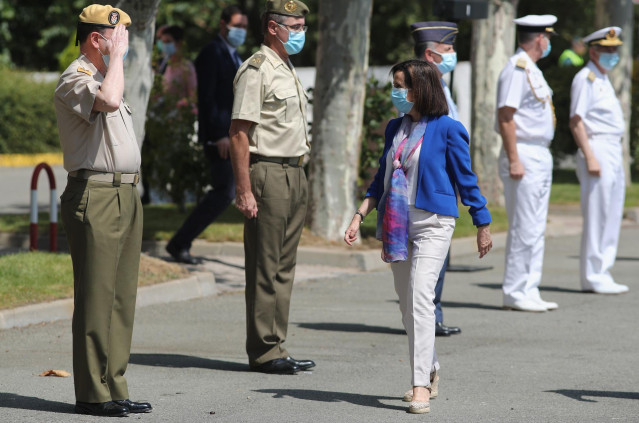 La ministra de Defensa, Margarita Robles, durante el acto de clausura y reconocimiento de la operación 'Balmis', en la Base de Retamares, Pozuelo de Alarcón, Madrid (España).