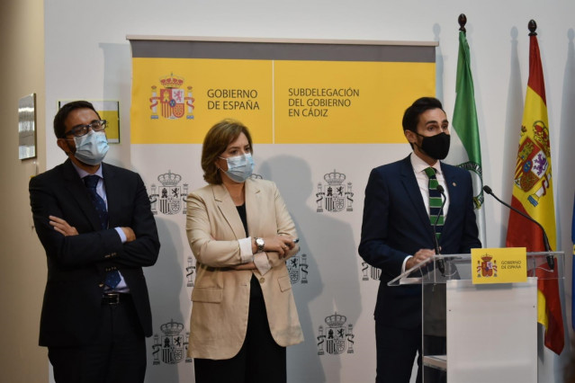 El Secretario De Estado De Seguridad, Rafael Pérez, Y El Secretario De Estado De Justicia, Pablo Zapatero, Tras La Reunión Mantenida En Algeciras