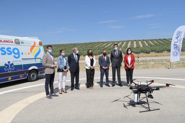 Demostración de asistencia sanitaria con un dron en el centro Atlas.