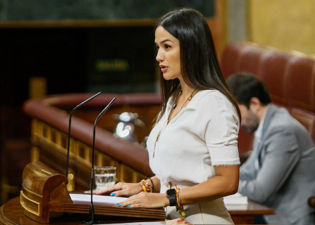 La diputada de Vox, Mireia Borrás, durante el Pleno del Congreso