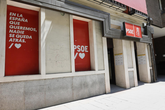 Entrada al edificio de la sede del PSOE, situado en la calle Ferraz, en Madrid (España), a 24 de julio de 2020.
