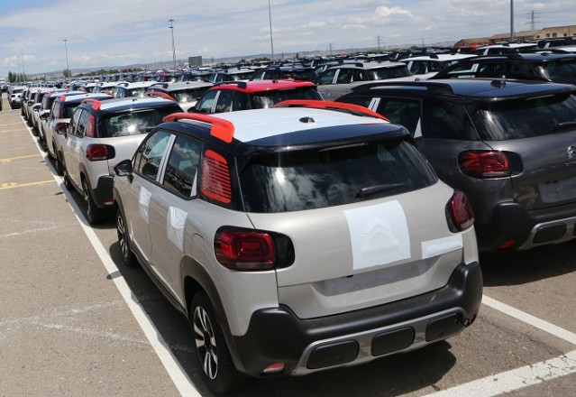 Citroën C3 Aircross producidos en Figueruelas (Zaragoza) preparados para la exportación.