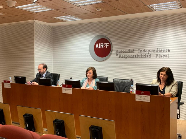 Rueda de prensa ofrecida este jueves por la presidenta de la Airef, Cristina Herrero