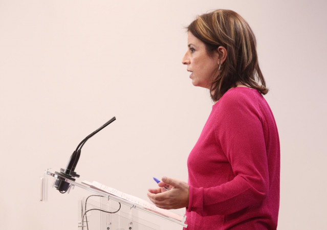 La portavoz del PSOE en el Congreso, Adriana Lastra, durante su intevención en la rueda de prensa celebrada con motivo de la junta de portavoces en el Congreso de los Diputados, en Madrid, (España), a 29 de septiembre de 2020.