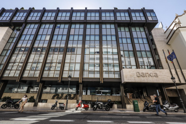 Edificio de la sede de Bankia en Valencia, Comunidad Valenciana (España), a 4 de septiembre de 2020. CaixaBank y Bankia estudian emprender un proceso de fusión con el fin de aumentar su rentabilidad ante la crisis provocada por la pandemia del Covid-19, c