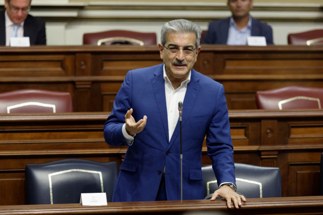 El consejero de Hacienda, Presupuestos y Asuntos Europeos del Gobierno de Canarias, Román Rodríguez