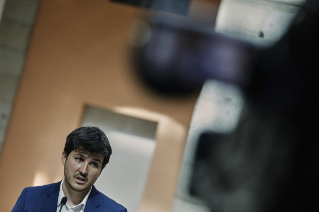 El portavoz de Más Madrid en la Asamblea de Madrid, Pablo Gómez Perpinyà