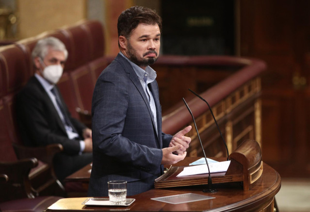 El portavoz de Esquerra Republicana (ERC) en el Congreso de los Diputados, Gabriel Rufián, interviene desde la tribuna en una sesión plenaria.