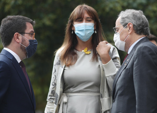 El vicepresdiente de la Generalitat, Pere Aragonès; la portavoz de Junts per Catalunya en el Congreso de los Diputados, Laura Borràs; y el presidente de la Generalitat, Quim Torra, a la llegada de este último al Tribunal Supremo