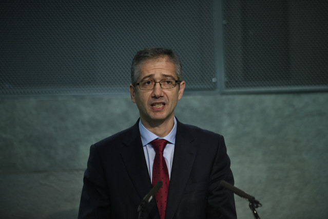 El gobernador del Banco de España, Pablo Hernández de Cos durante su intervención en la clausura del III Encuentro Económico-Asegurador organizado por la Mutualidad de la Abogacía, en el Auditorío Rafael del Pino, en Madrid, a 29 de octubre de 2019.
