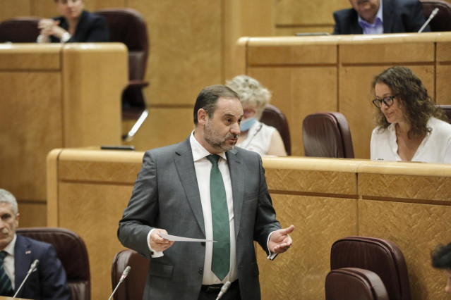 El ministro de Transportes, Movilidad y Agenda Urbana, José Luis Ábalos, durante su intervención en una sesión de control al Gobierno en el Senado, en Madrid (España) a 14 de julio de 2020.
